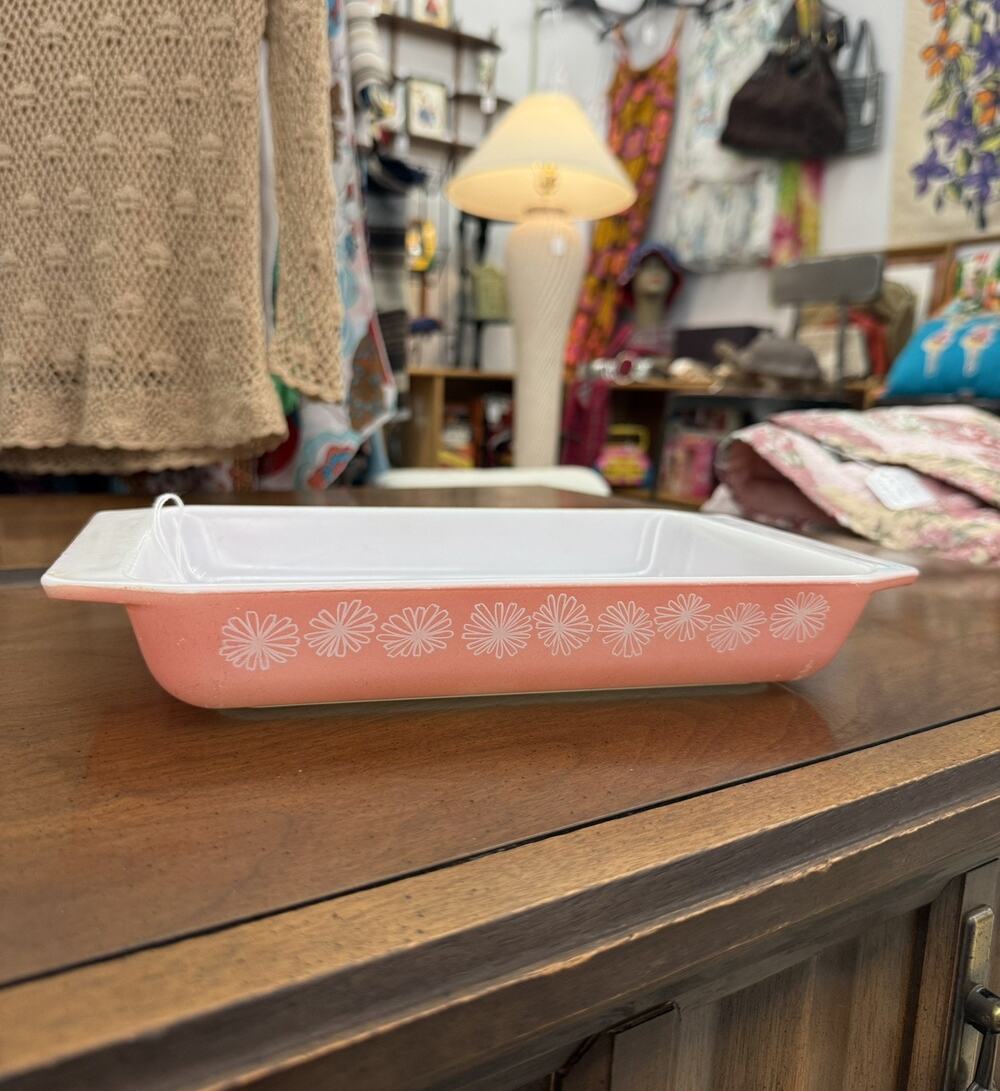 Vintage PYREX 1 1/4 Qt PINK DAISY Space Saver Casserole Dish # 548-B *NO LID*
